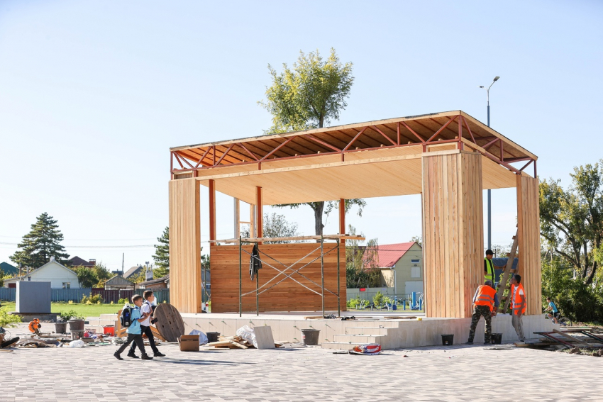 Благоустройство парка в Гостагаевской под Анапой подходит к концу