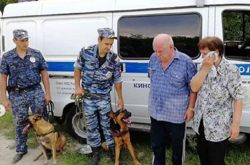 Анапские полицейские нашли в лесу заблудившихся людей