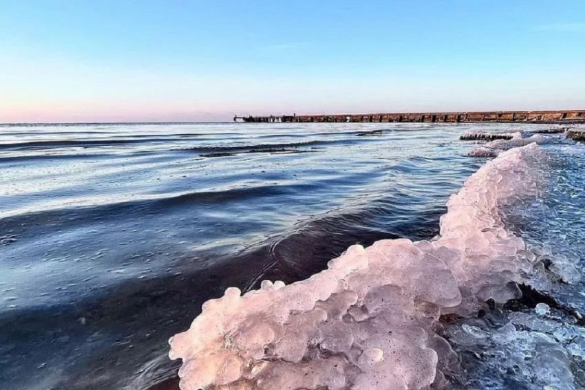 Черное море у берегов Анапы остыло до +8 градусов, а Азовское и вовсе до 0