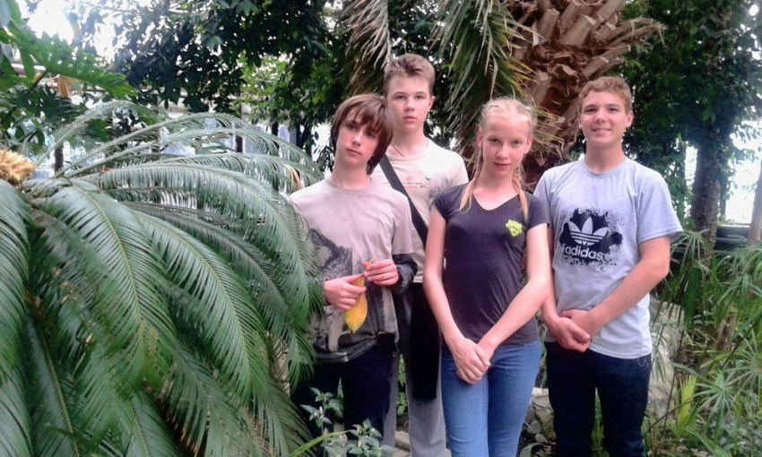 Анапские школьники побывали в оранжерее с тропическими растениями