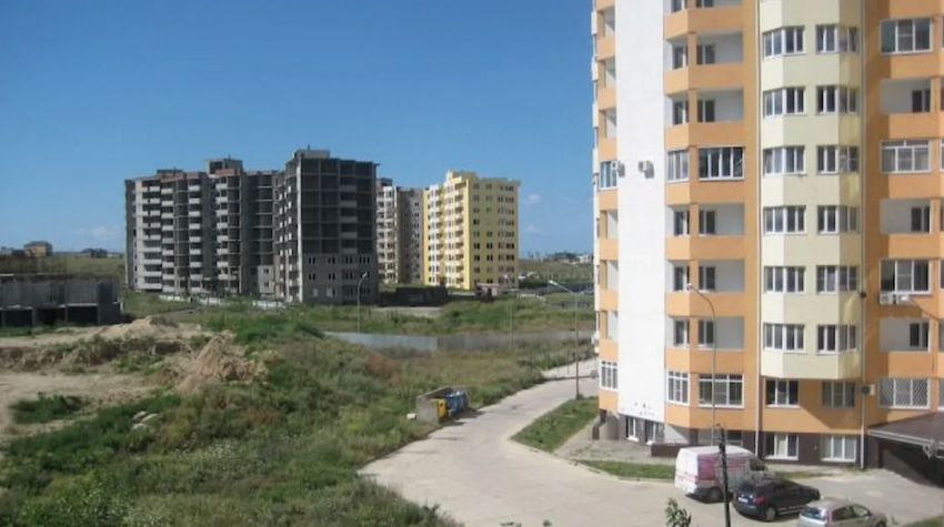 Недостроенный ЖК «Высокий берег» в Анапе продали за 956 млн рублей