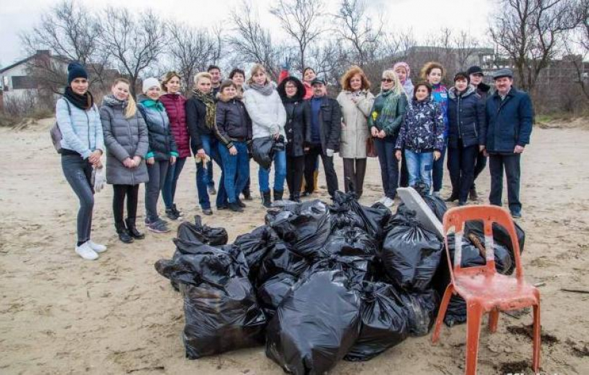 Анапчане приняли участие во Всекубанском субботнике 