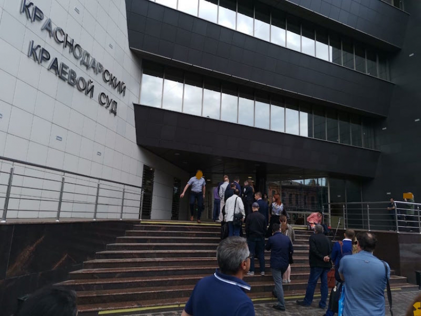 Приговор по делу о взятке экс-чиновнику Анапы отменили в краевом суде