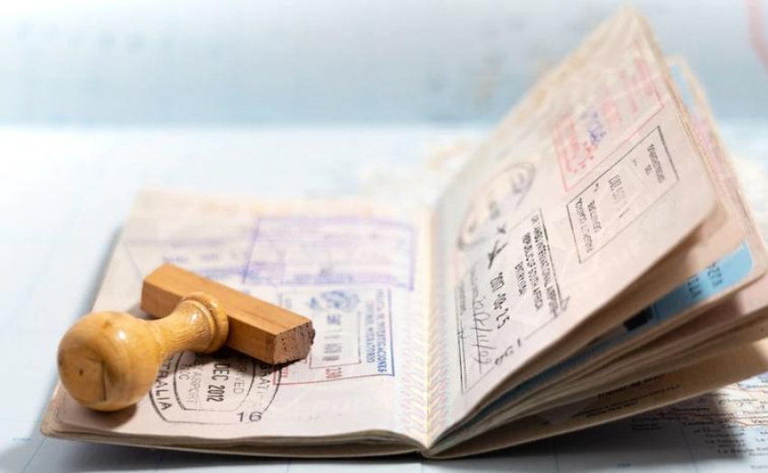 Суд Анапы выдворил американца из России за нарушение визового режима