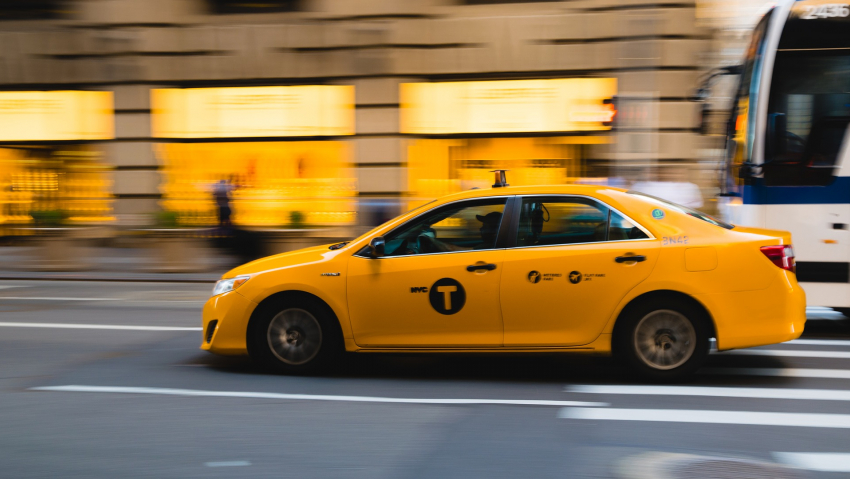 Компании такси хотят обязать страховать жизнь их пассажиров