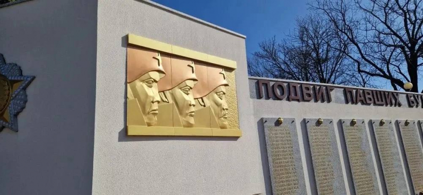 Анапа готовится к Дню Победы: ремонтируют парки и памятники