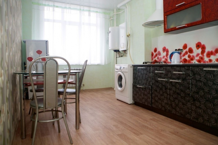 Продаю 2-комнатную квартиру на ул. Крымской