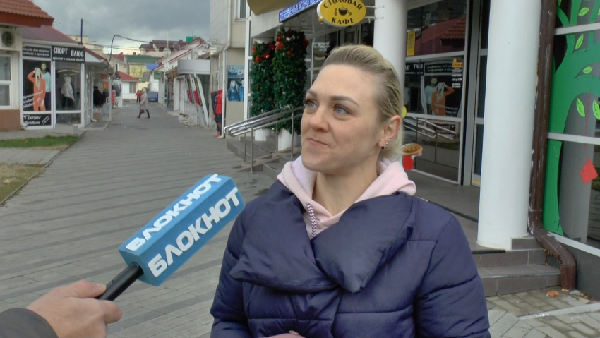 Кто хуже ведёт себя на дорогах Анапы: водители или пешеходы?