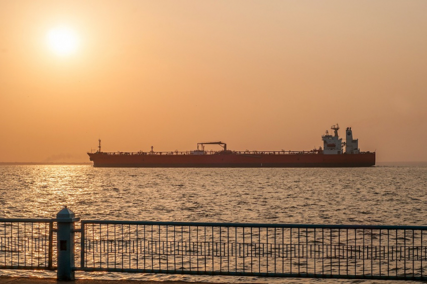 По факту выброса нефти в море между Новороссийском и Анапой возбуждено уголовное дело
