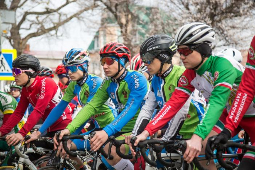 В Анапе 160 велосипедистов борются за право стать лучшими