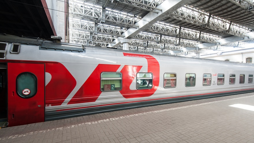 Доехать до Анапы – 87 тысяч рублей: во сколько раз люкс дороже плацкарта на поезде «Премиум»