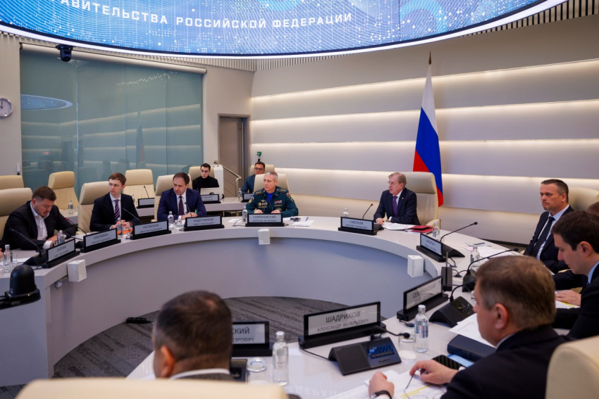 В России продолжают ликвидацию последствий разлива в Керченском проливе