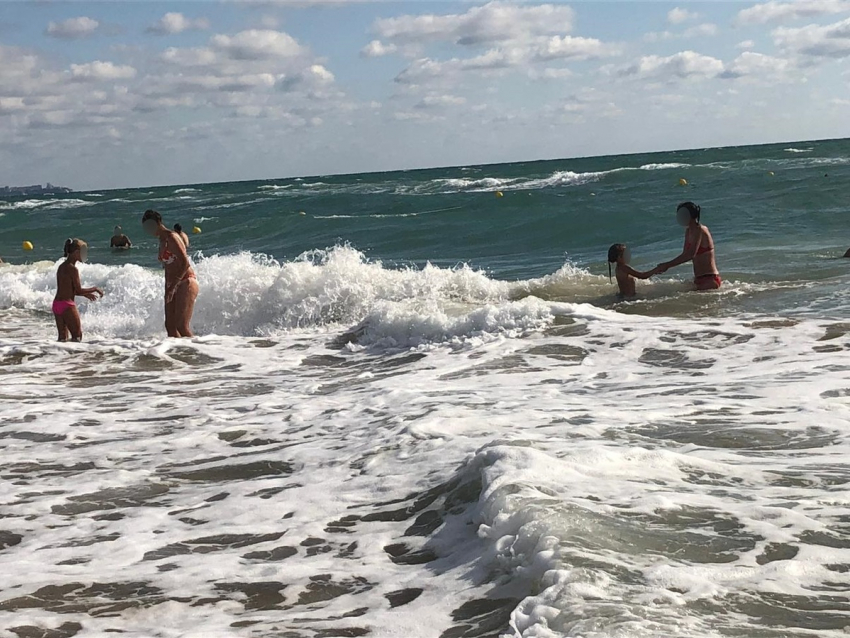 Прямо сейчас в Анапе! В режиме он-лайн можно увидеть на море ураган и шторм!