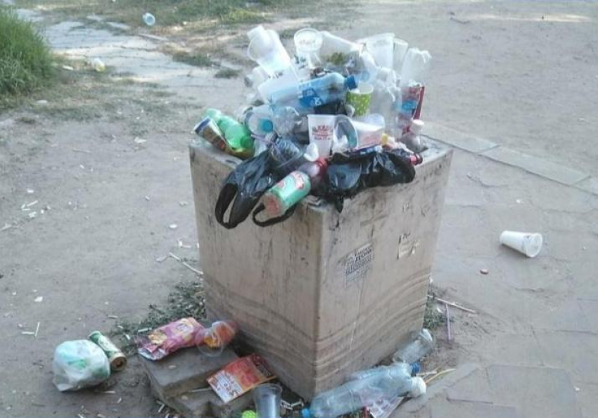Анапчане обсуждают, почему в городе так много мусора