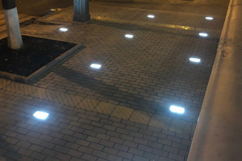 Нужна светящаяся тротуарная плитка? Заходи в справочник