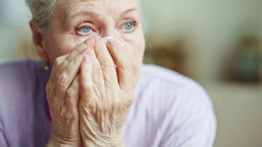  В Анапе грабители довели пенсионерку до слёз