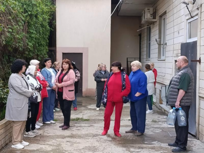 «Нам просто нужна вода»: жители дома в Супсехе записали обращение к властям