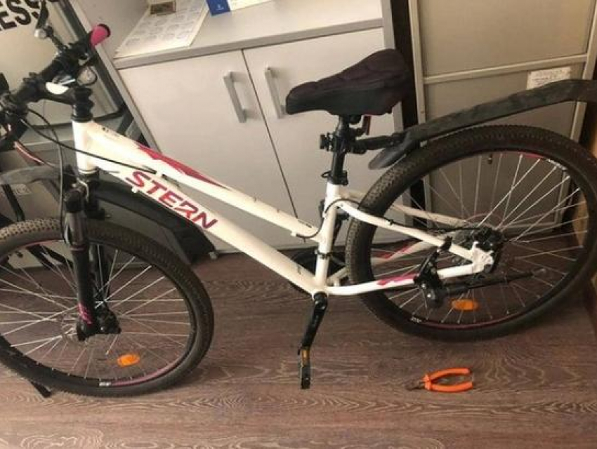 В Анапе у женщины украли велосипед стоимостью 23 000 рублей