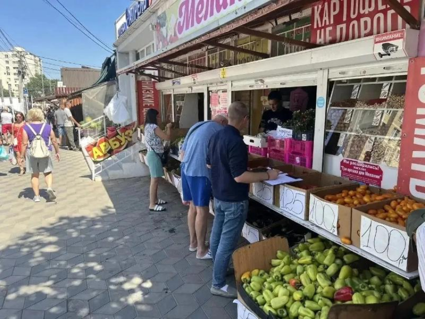 Почти 2900 протоколов и 7,5 млн рублей штрафов: в Анапе усилили борьбу с незаконной торговлей