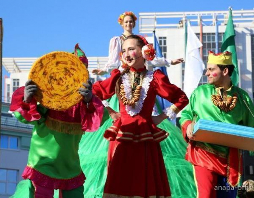 Анапчан и гостей курорта приглашают отпраздновать Масленицу на Театральной площади города
