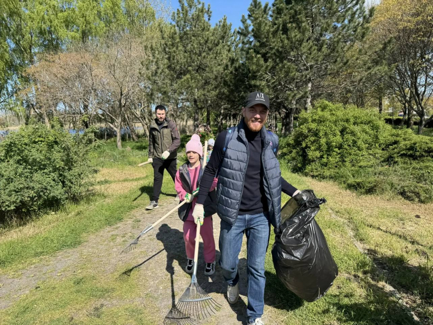 В Анапе более 6000 человек вышли на Всероссийский субботник