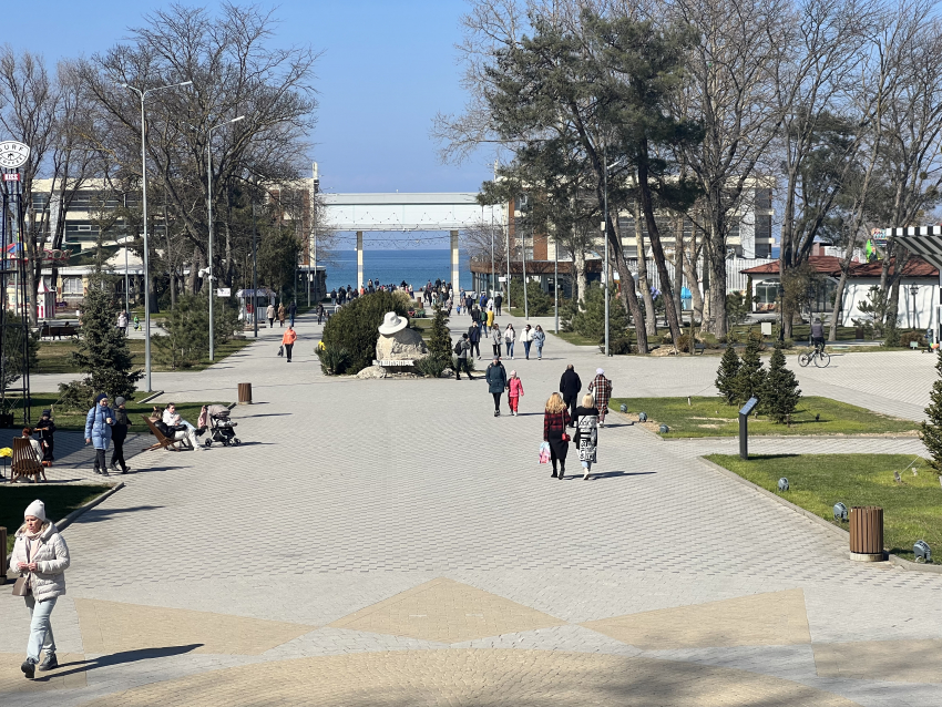 Весна по календарю:в Анапе становится теплее