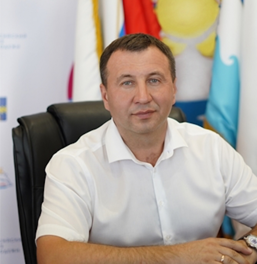 Председатель Совета депутатов Анапы Леонид Красноруцкий созывает очередную сессию