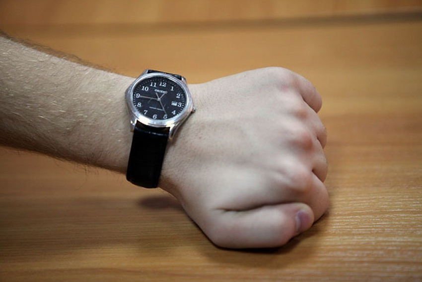 В аэропорту Анапы житель Подмосковья украл фирменные часы