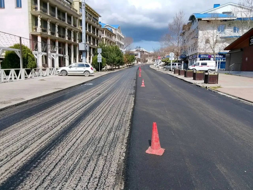 В Анапе продолжаются масштабные дорожные работы