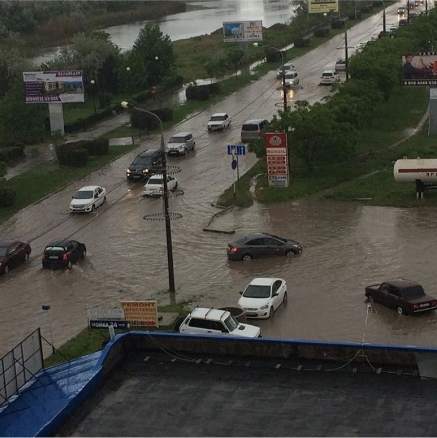 Анапчане публикуют фото, сделанные во время дождя