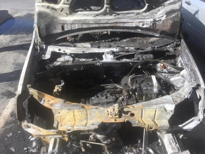 В Анапе сожгли автомобиль, а в Супсехе мужчина упал в колодец