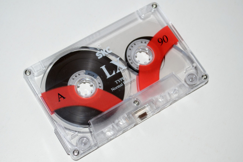 В День рождения компакт-кассеты в Анапе по-прежнему жарко