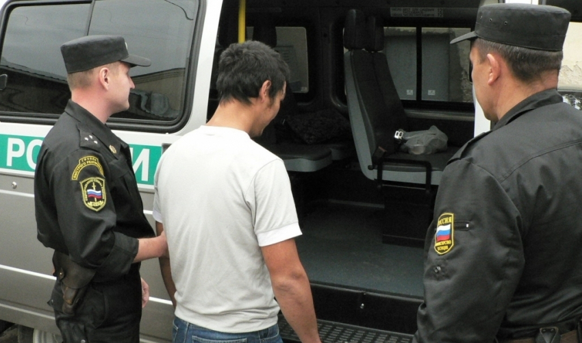 Из Анапы выдворили 26 иностранцев, которые незаконно пересекли границу