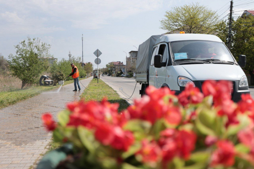 В Анапе продолжается серия весенний субботников