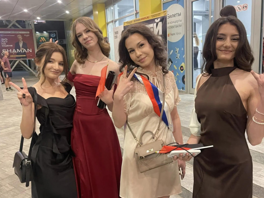В Анапе ярко отпраздновали выпускной «Алые паруса»
