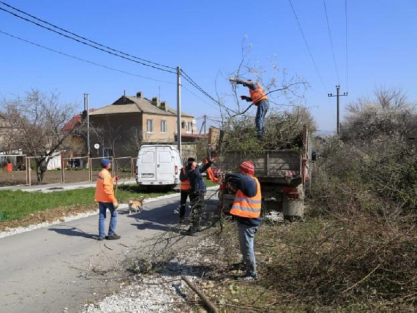 В 5,7 млн. рублей обойдется мэрии Анапы уборка кладбищ города и сельских поселений