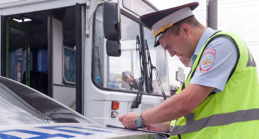 В Анапе продолжаются проверки водителей автобусов, подвергающих пассажиров опасности