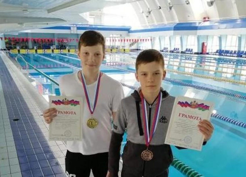 Два Егора из Анапы заняли призовые места на турнире по плаванию