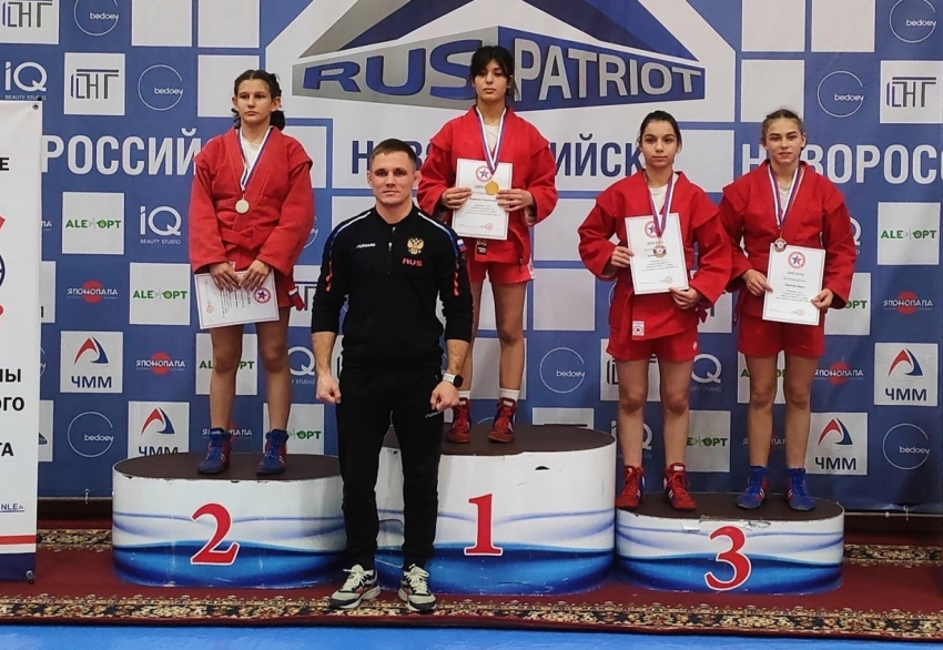 Анапские самбисты завоевали медали первенства Южного федерального округа 