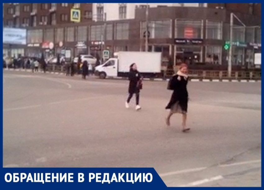  «Перекресток у «Красной площади» в Анапе перейти можно только бегом»