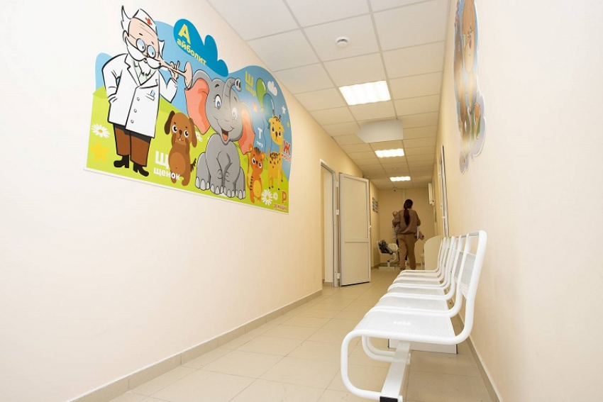 "Ничего не меняется": анапчанка пожаловалась на плохую работу филиала детской поликлиники