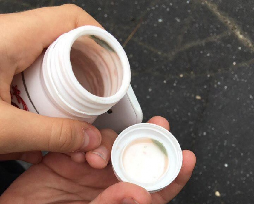 Йогурт с зеленой плесенью продали девушкам в одном из магазинов Анапы