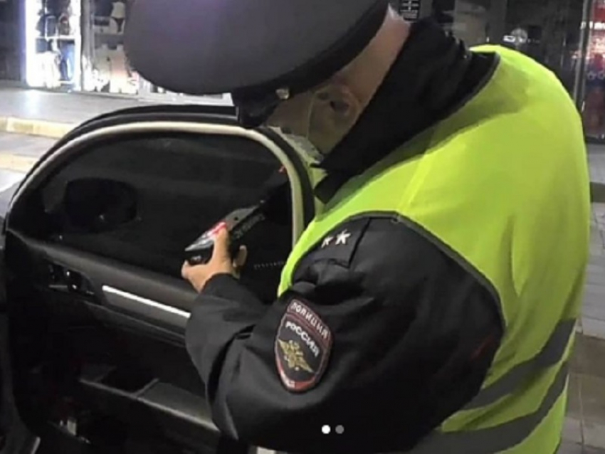 С начала года в Анапе наказали 517 водителей за нарушение правил тонировки