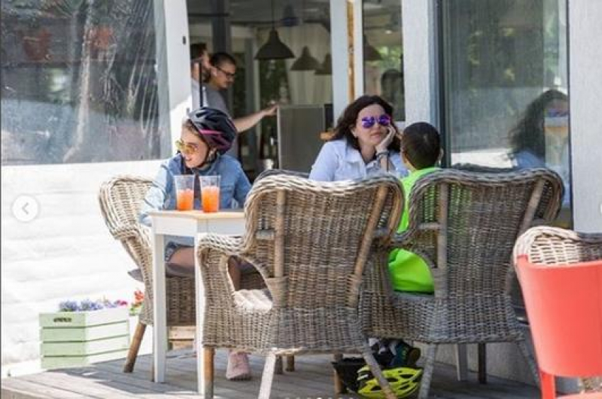 В Анапе начали открываться рестораны и летние кафе с отдельным входом
