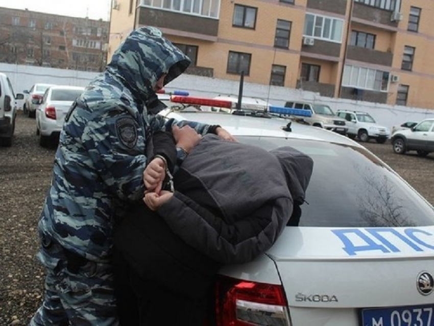 В Анапе полиция задержала преступника, бежавшего из колонии