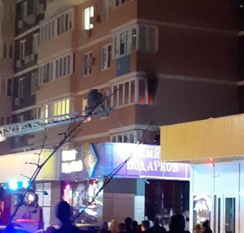 Новые подробности ночного пожара в Анапе на улице Ленина: погиб хозяин квартиры