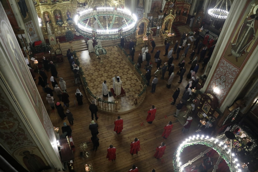 Рождественские службы проходят на Кубани с соблюдением правил Роспотребнадзора