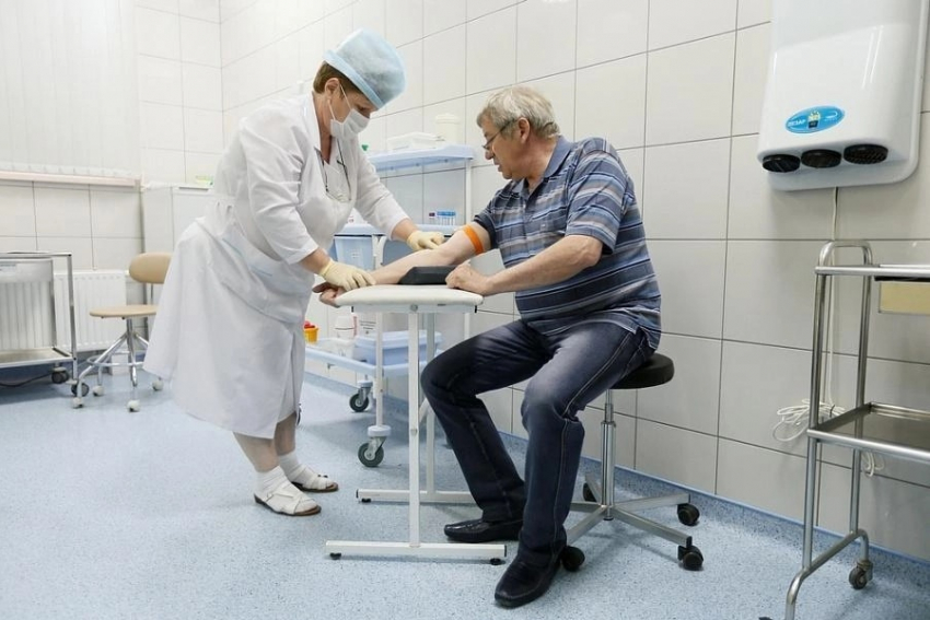 Мэр Анапы Василий Швец поздравил медицинских работников с праздником