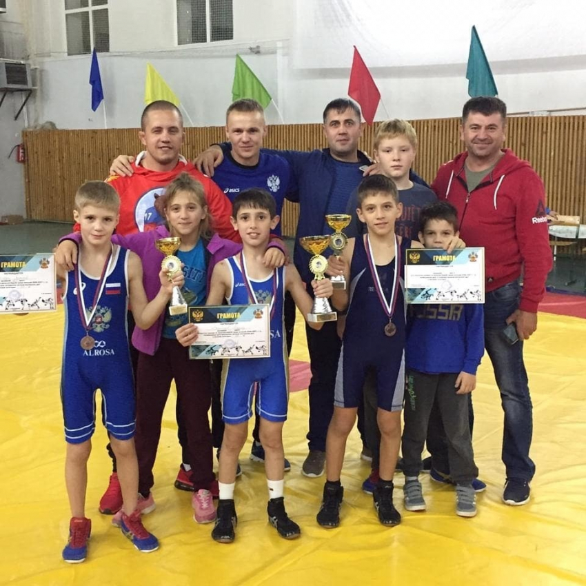 Анапский борец Мурад Рашидов вернулся из Брюховецкой с золотой медалью