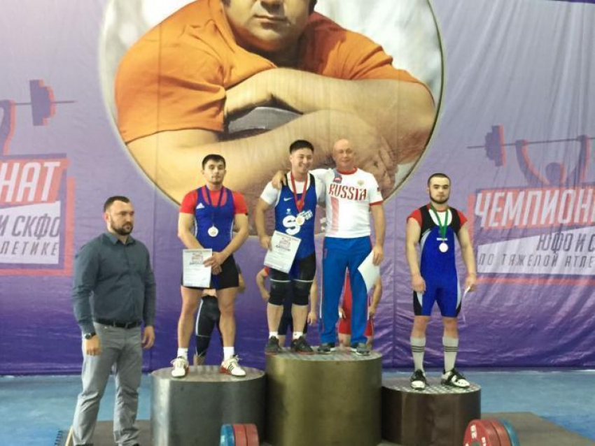 Анапский тяжелоатлет Олег Чен стал чемпионом Южного Федерального округа